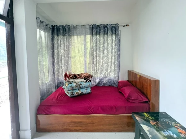 New double room with a window onto the hills